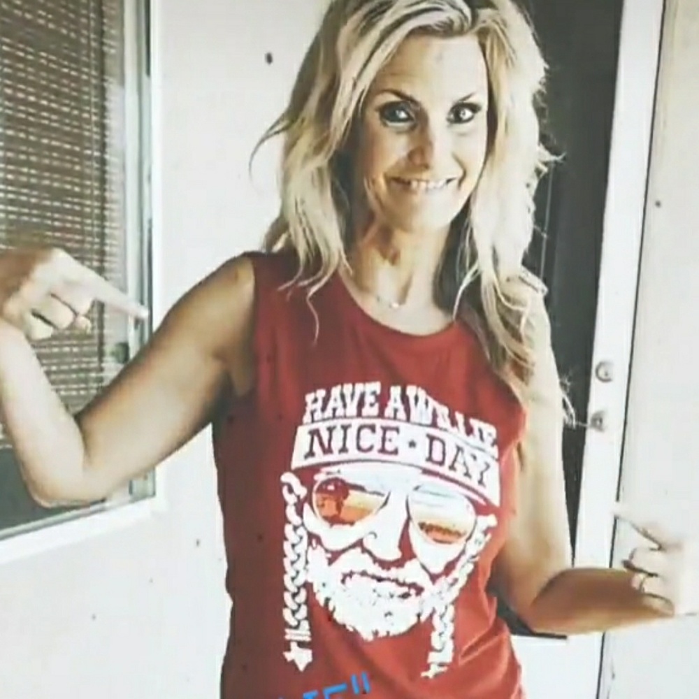 Meet your Posher, Lisa